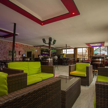 Balis Best Bar & Resort Langata Zewnętrze zdjęcie